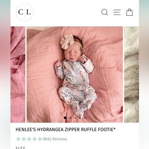 CADEN LANE HENLEE'S HYDRANGEA ZIPPER RUFFLE FOOTIE